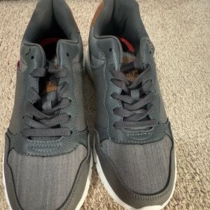 Levi's Dark Gray Lace-Up Sneakers